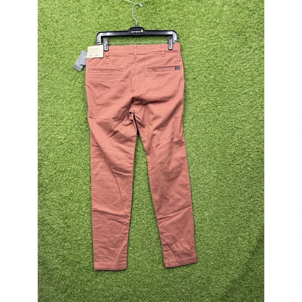 Abercrombie & Fitch shop confidence